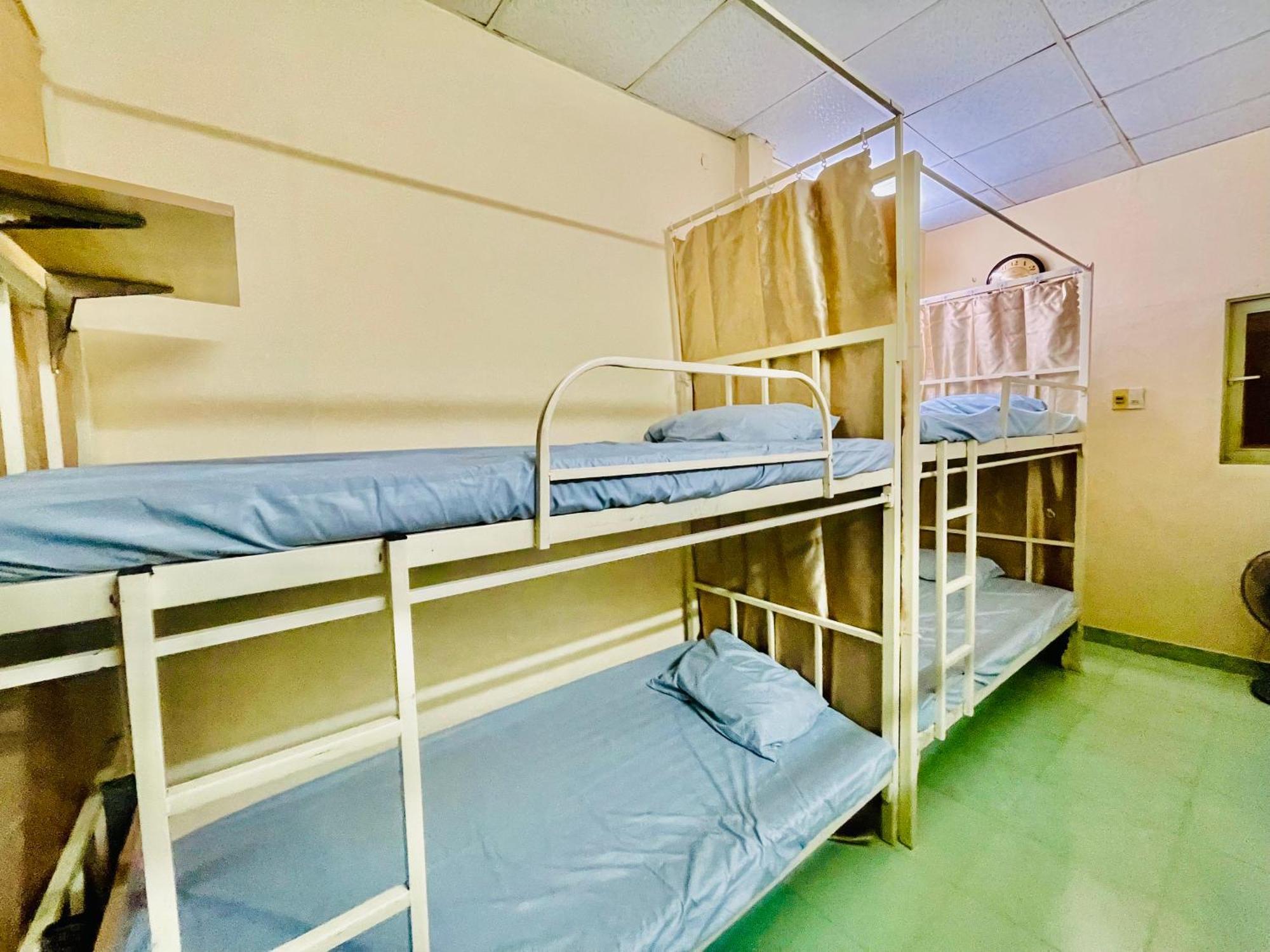 花ren Hostel Thành Pho Ho Chí Minh Esterno foto
